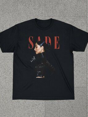 Sade Portrait Graphic T-Shirt Vintage Soul R&B Music Singer Unisex Retro Concert